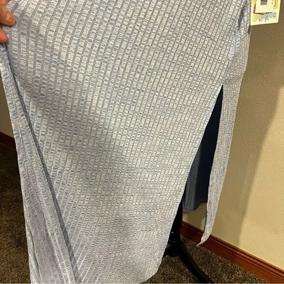 LuLaRoe Joy baby blue open sleeveless duster / sleeveless long cardigan - Picture 3 of 10